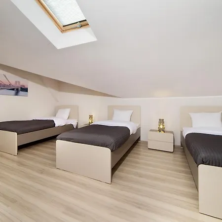 1 Night In - Wielka 3* Познань