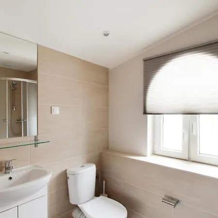 Aparthotel 1 Night In Poznan - Wielka Apartments 3*