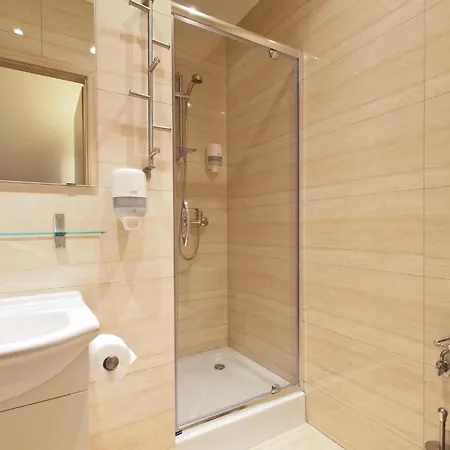 Aparthotel 1 Night In Poznan - Wielka Apartments 3*