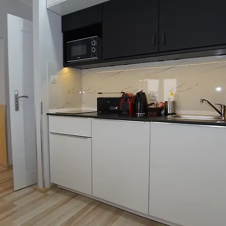 Aparthotel 1 Night In Poznan - Wielka Apartments 3*