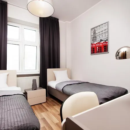 1 Night In - Wielka Апарт-отель